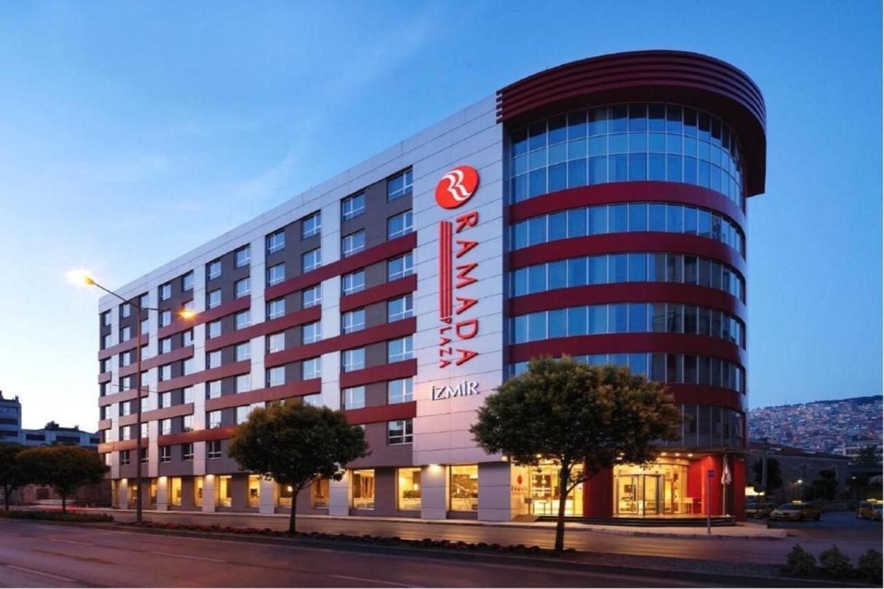 Ramada Plaza By Wyndham Izmir Hotel Exterior photo